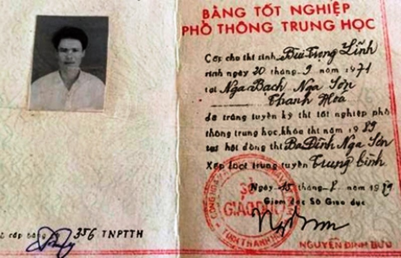 2 lãnh đạo xã “xài” bằng giả để thăng quan tiến chức