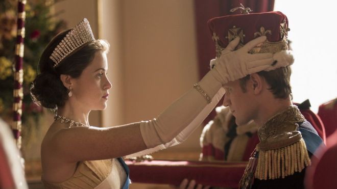 "Nữ hoàng" Claire Foy được xin lỗi vì thù lao
