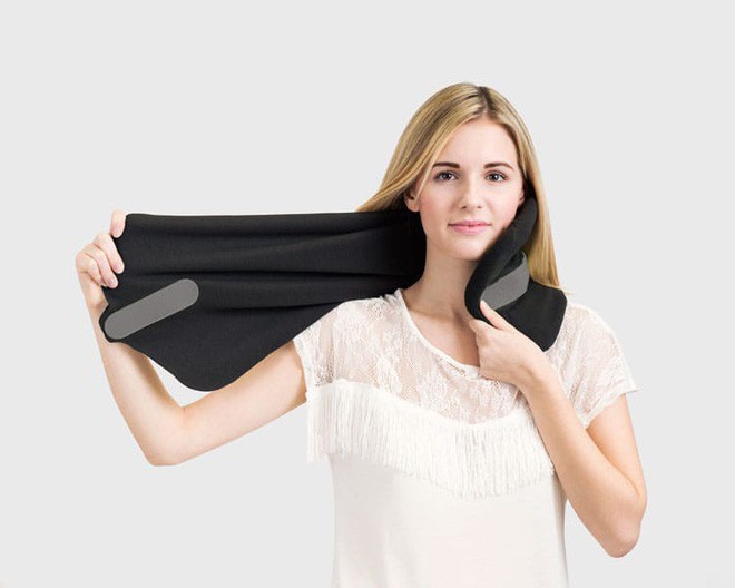 Gối giúp hành khách ngon giấc khi đi tàu, xe - Ảnh 2.