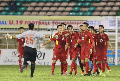 U19 Việt Nam quá mạnh so với CLB Thái Lan