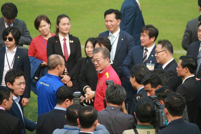 Tổng thống H&agrave;n Quốc: Nếu kh&ocirc;ng c&oacute; b&atilde;o tuyết, chắc chắn U23 Việt Nam đ&atilde; v&ocirc; địch - Ảnh 12.