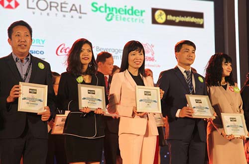 MB v&agrave;o Top 3 nơi l&agrave;m việc tốt nhất Việt Nam ng&agrave;nh ng&acirc;n h&agrave;ng 2017 - Ảnh 1.