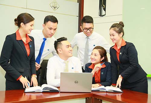 Sacombank đứng đầu Top 5 công ty được nhân viên nội bộ bình chọn - Ảnh 1.