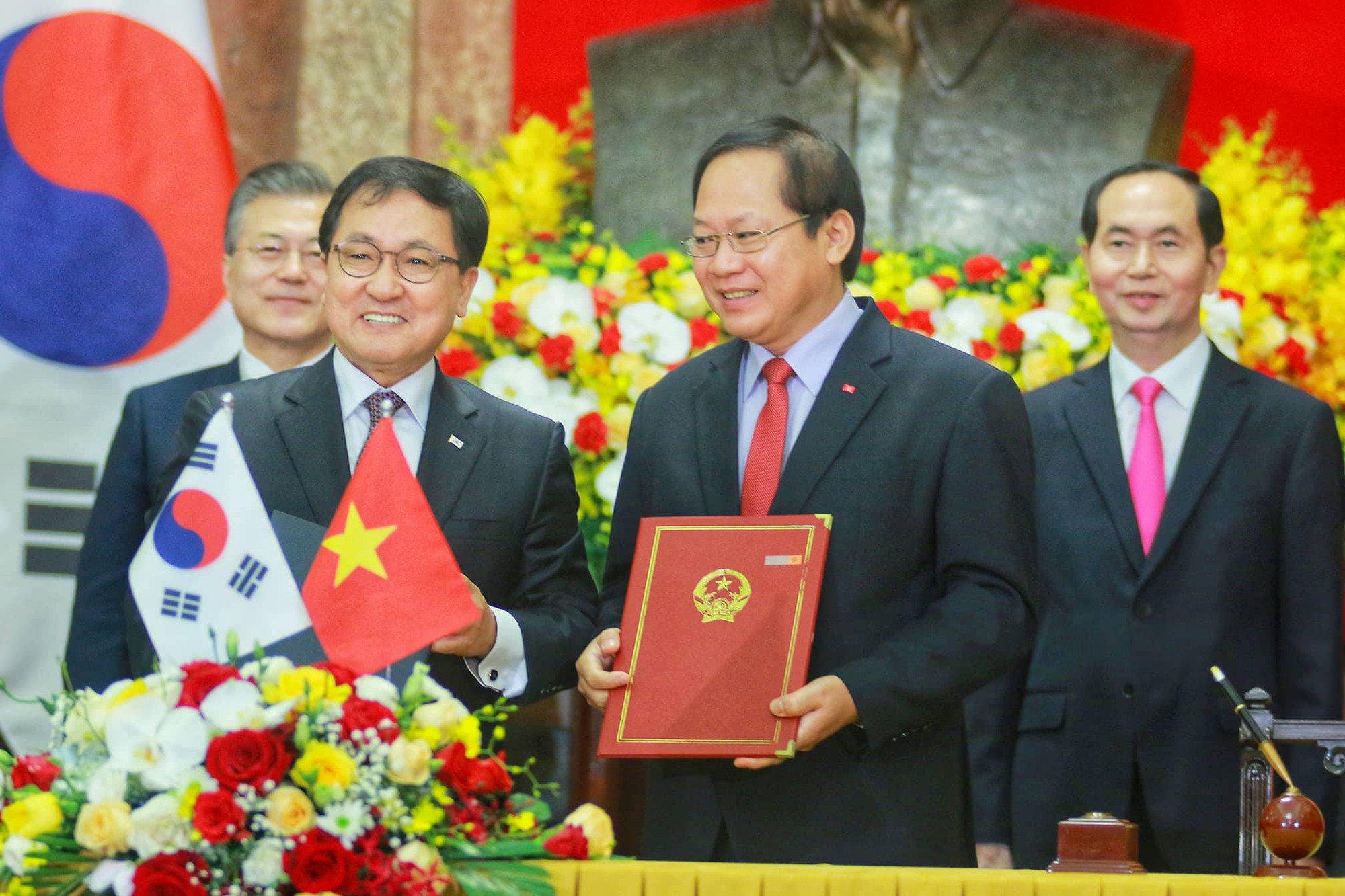 Tổng thống Moon Jae In cam kết c&aacute;c biện ph&aacute;p bảo vệ c&ocirc; d&acirc;u Việt - Ảnh 5.