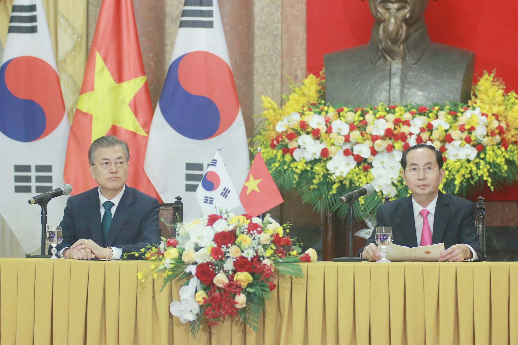 Tổng thống Moon Jae In cam kết c&aacute;c biện ph&aacute;p bảo vệ c&ocirc; d&acirc;u Việt - Ảnh 8.