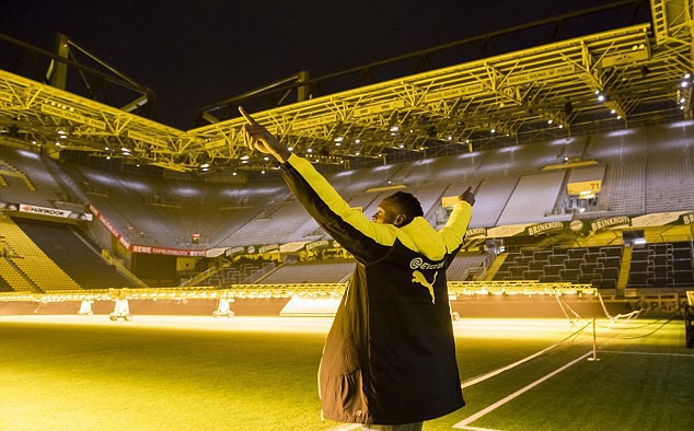 Mê M.U nhưng "tia chớp" Usain Bolt chọn Dortmund?