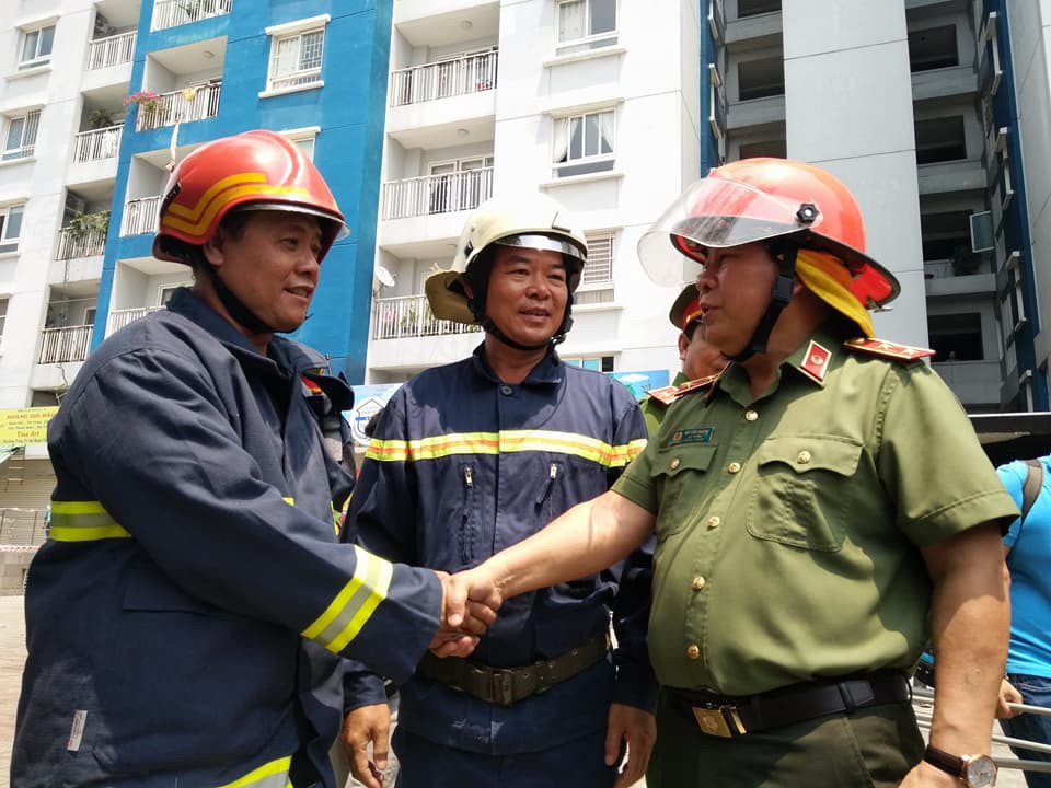 Bộ Công an khẩn trương điều tra vụ cháy chung cư Carina