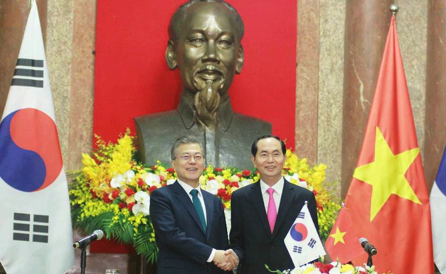 Tổng thống Moon Jae In cam kết các biện pháp bảo vệ cô dâu Việt