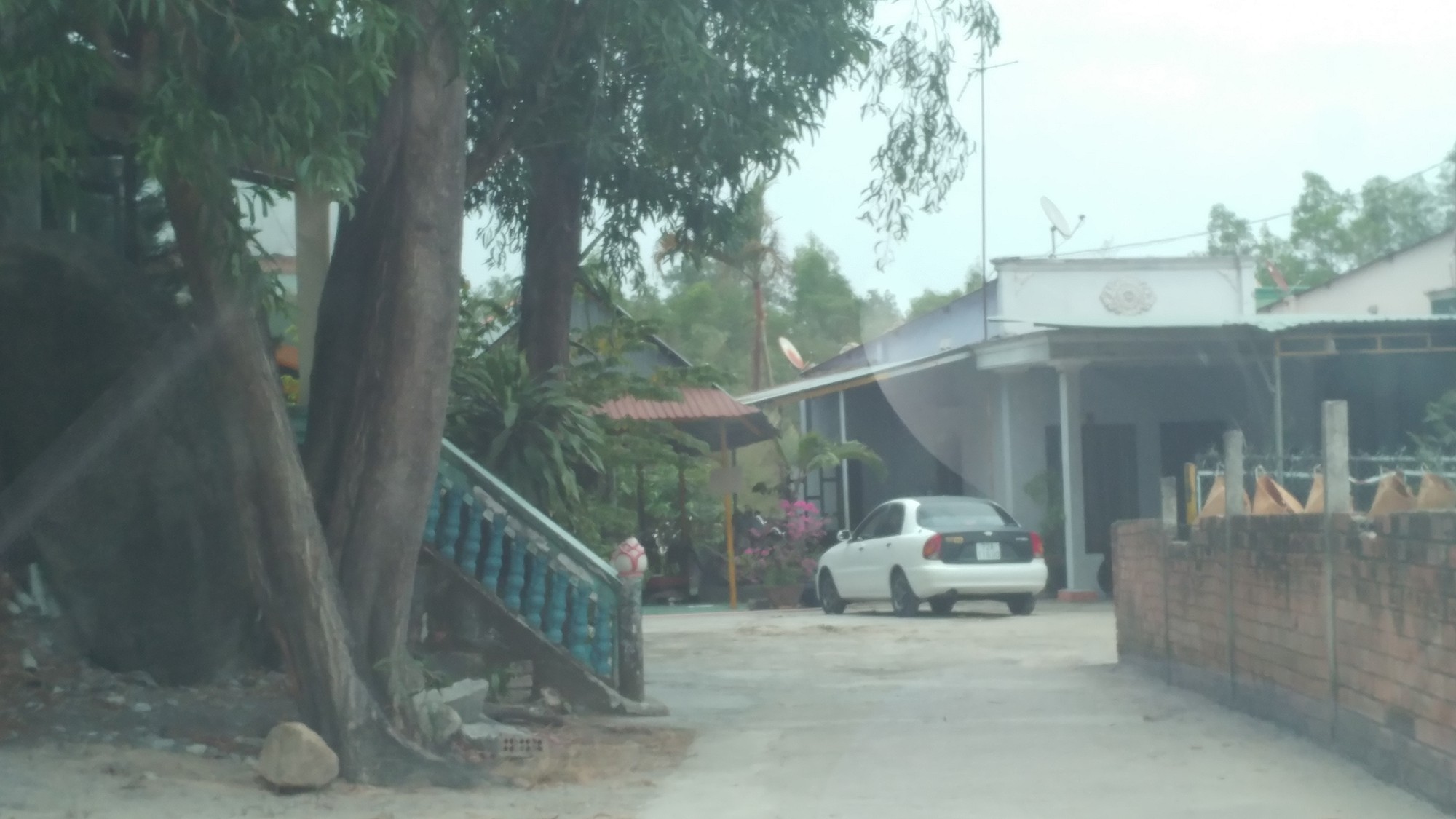Thâm nhập cơ sở dùng trứng gỡ bùa ngải chữa bệnh - Ảnh 1.