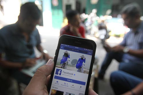 "Cởi mở" trên Facebook, rủi ro khó lường