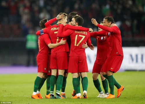 Ronaldo so tài Salah, Bồ Đào Nha hạ Ai Cập phút bù giờ - Ảnh 3.
