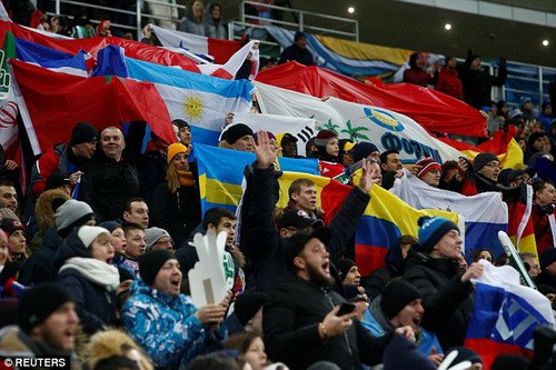 Sao Barca tỏa s&aacute;ng, Brazil đ&egrave; bẹp chủ nh&agrave; World Cup ở Moscow - Ảnh 1.