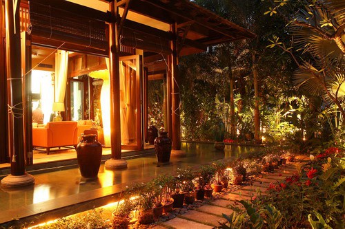 B&ecirc;n trong dinh thự hơn 400 tỉ của Hoa hậu H&agrave; Kiều Anh - Ảnh 13.