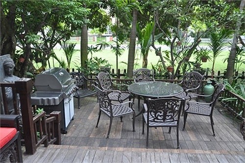 B&ecirc;n trong dinh thự hơn 400 tỉ của Hoa hậu H&agrave; Kiều Anh - Ảnh 11.