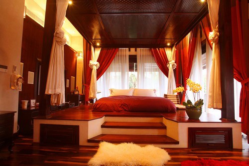 B&ecirc;n trong dinh thự hơn 400 tỉ của Hoa hậu H&agrave; Kiều Anh - Ảnh 4.