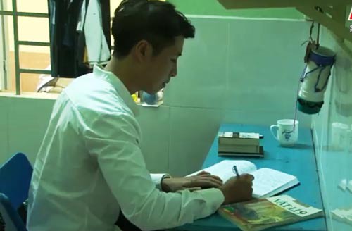 Giáo viên hợp đồng, phập phồng chỗ dạy