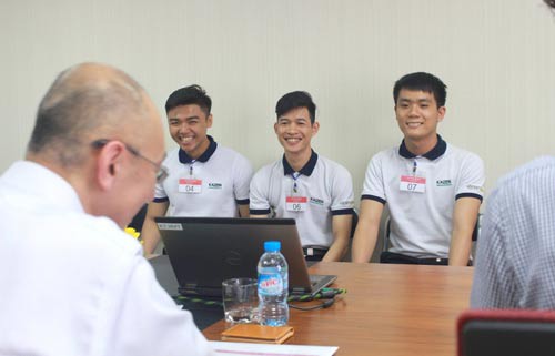 Rộng cửa đi làm việc ở nước ngoài