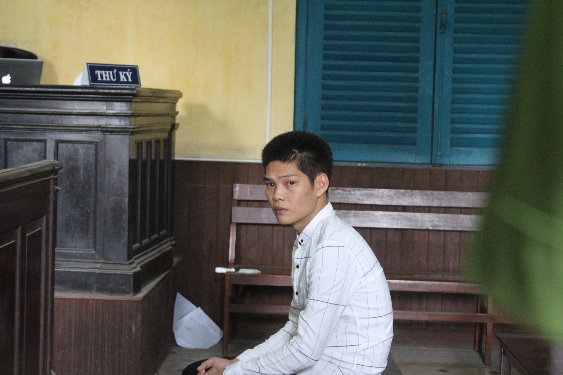 Cha giăng bẫy điện phòng thân, con trai chết thảm