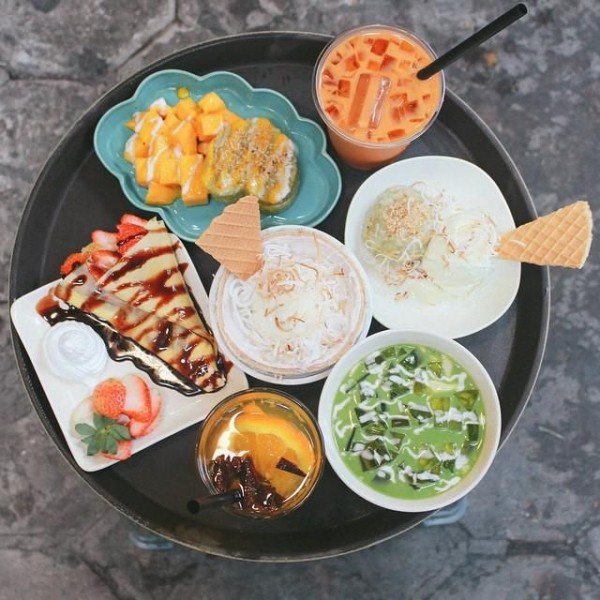 Những khu ăn vặt nổi tiếng ngon - rẻ ở Hà Nội - Ảnh 29.