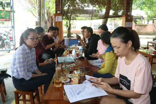 GIÁO VIÊN HỢP ĐỒNG, PHẬP PHỒNG CHỖ DẠY (*): Bi hài thi tuyển giáo viên
