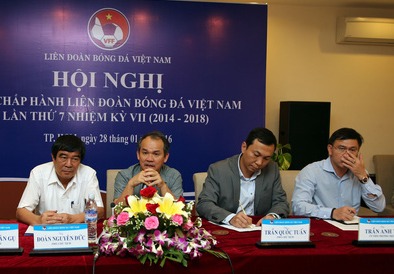 Bầu Đức và mafia trong bóng đá Việt - Ảnh 1.