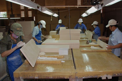 Xuất khẩu đồ gỗ bội thu