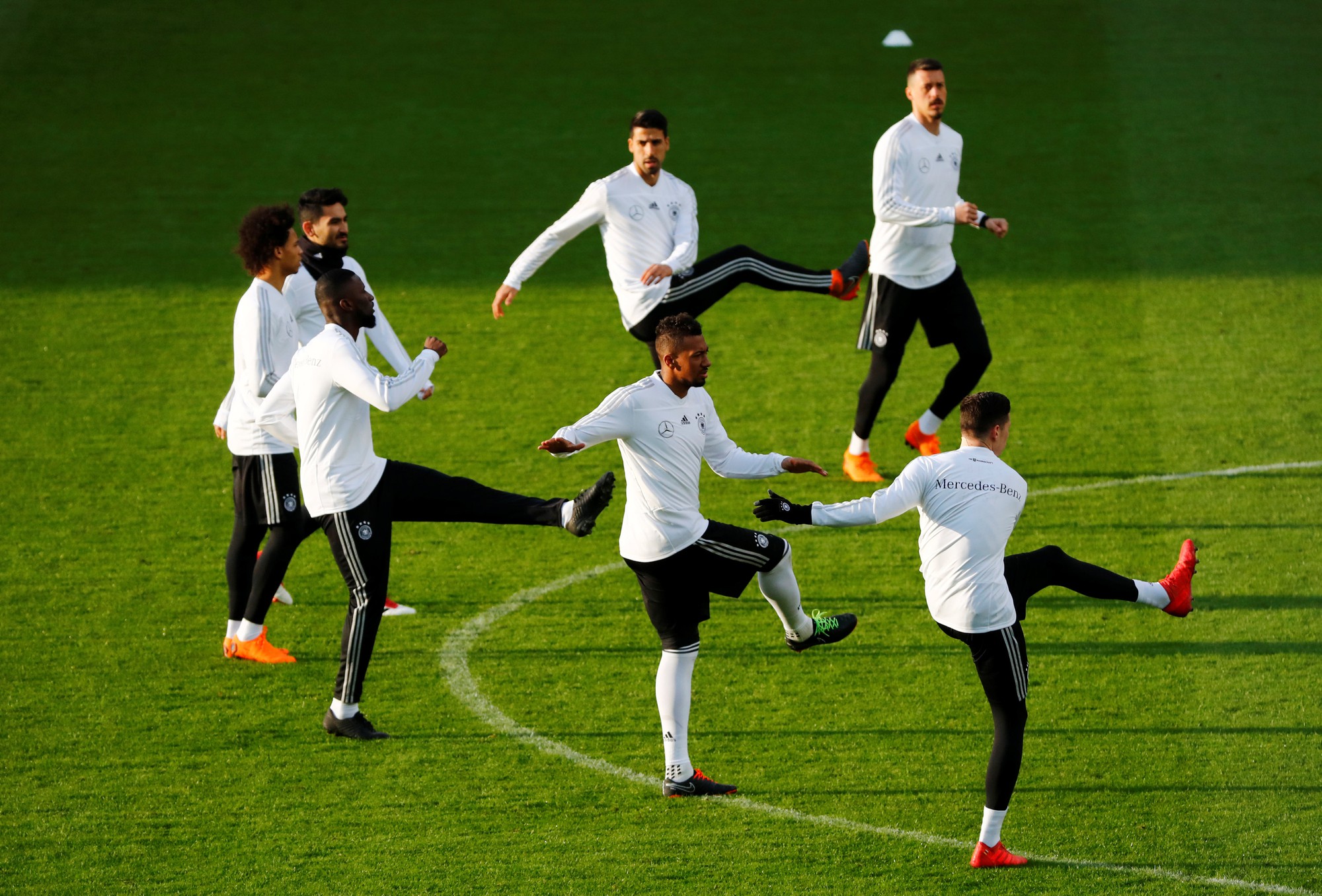 Tite: B&oacute;ng ma trận thua Đức 1-7 vẫn &aacute;m Brazil  - Ảnh 5.