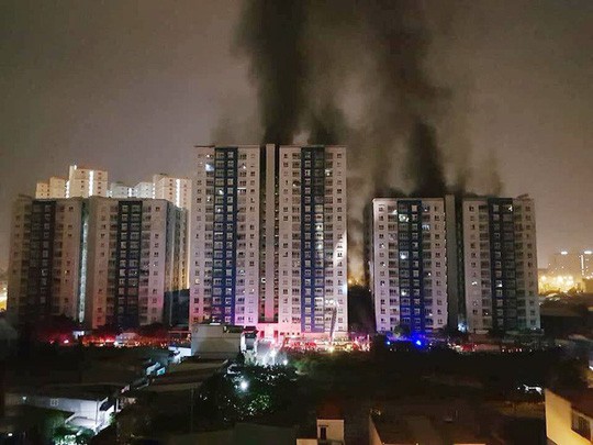 Nhiều chủ đầu tư "khốn khổ" sau vụ cháy chung cư Carina
