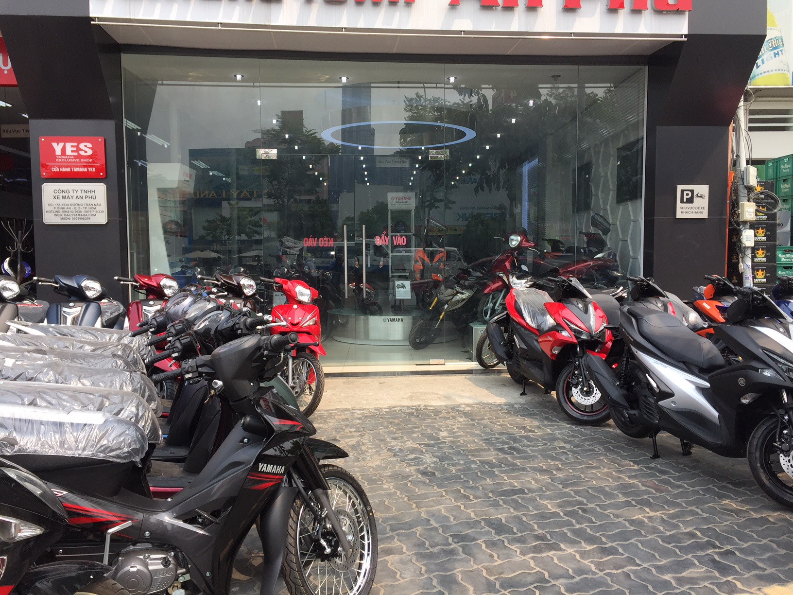 Thị trường xe m&aacute;y đang ế ẩm - Ảnh 2.
