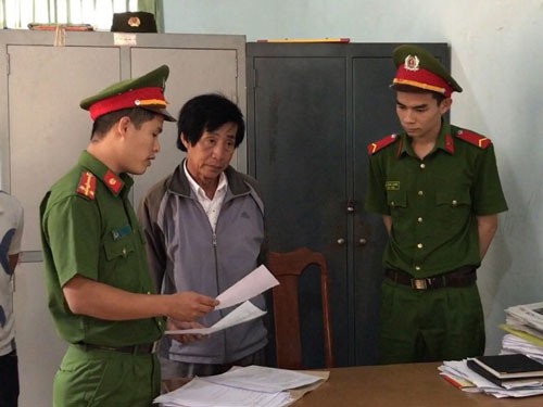 Lộ đường dây chạy chỗ dạy học ở Đắk Lắk