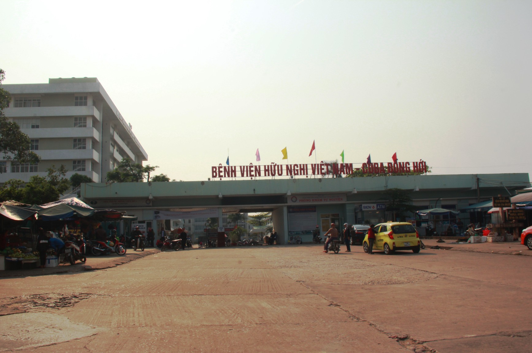 Quảng B&igrave;nh: Gi&aacute;m đốc bệnh viện c&oacute; ưu &aacute;i tuyển nhiều người nh&agrave; v&agrave;o l&agrave;m việc? - Ảnh 2.
