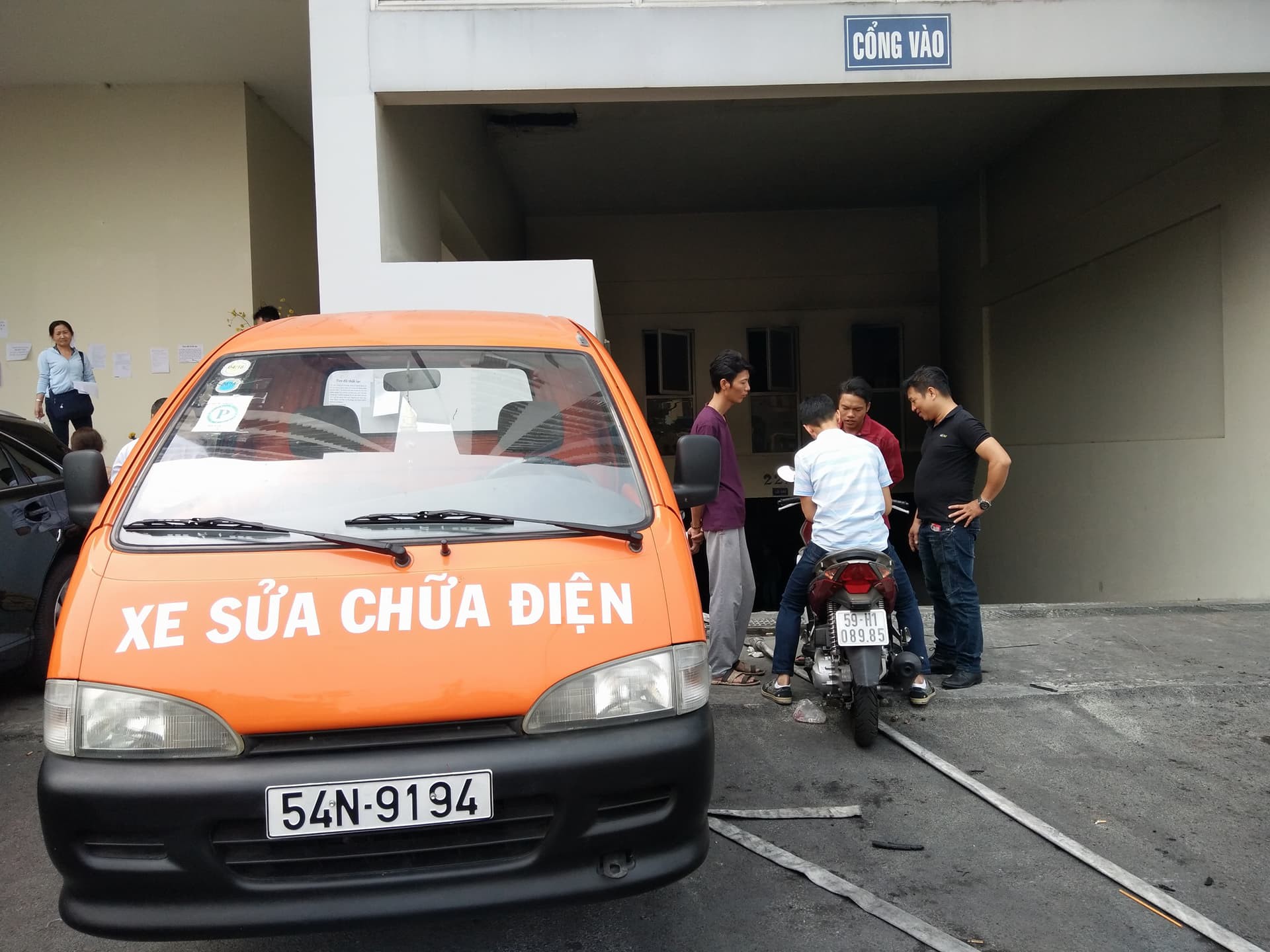 Ch&aacute;y chung cư Carina: Tạm đ&igrave;nh chỉ Ph&oacute; Trưởng Ph&ograve;ng Cảnh s&aacute;t PCCC quận 8 - Ảnh 3.