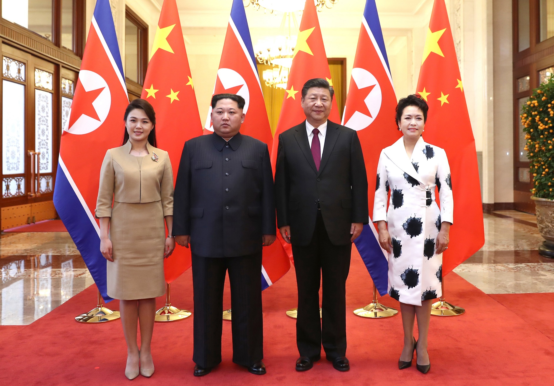 VIDEO: Toàn cảnh ông Tập Cận Bình đón tiếp ông Kim Jong-un