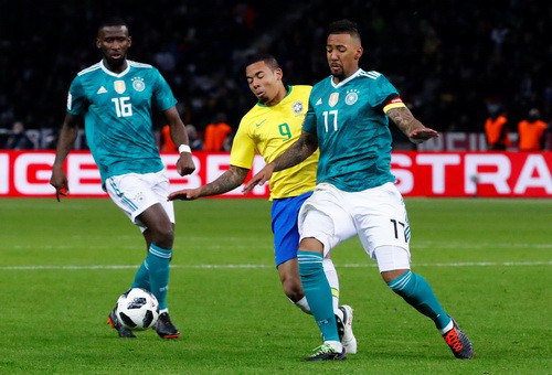 Sao trẻ lập công, Brazil "đòi nợ" nhà vô địch World Cup