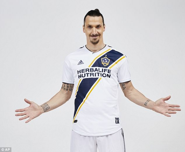 "Ibrahimovic đến LA Galaxy vì M.U bị loại ở Champions League"