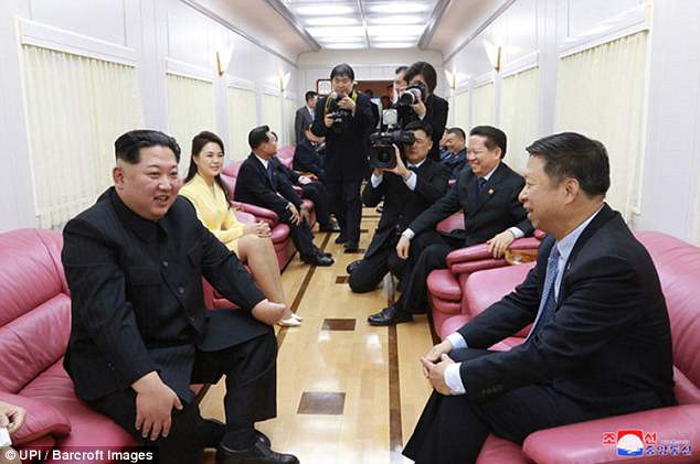 Nội thất xa hoa trong con tàu của ông Kim Jong-un
