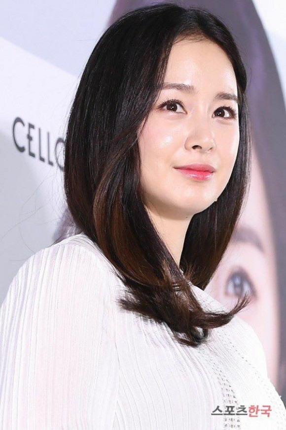 5 th&aacute;ng sau sinh, Kim Tae Hee xuất hiện vẫn xinh ngất ng&acirc;y - Ảnh 5.