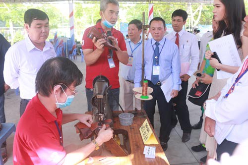 Gửi gắm tin yêu, kỳ vọng