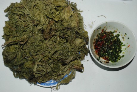 Mê mẩn những loại rau ngon, độc, lạ ở Hà Giang - Ảnh 2.