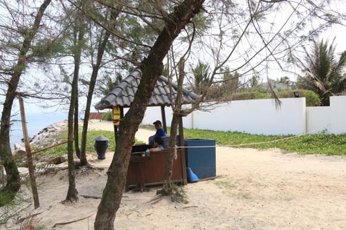 Bãi biển miền Trung bị "xẻ thịt": "Xâm thực" bờ biển Cửa Đại
