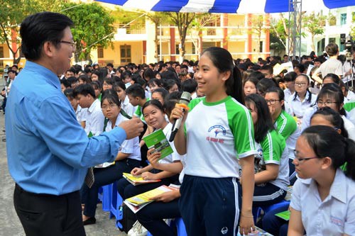 Trăn trở về sư phạm, khao khát làm giàu