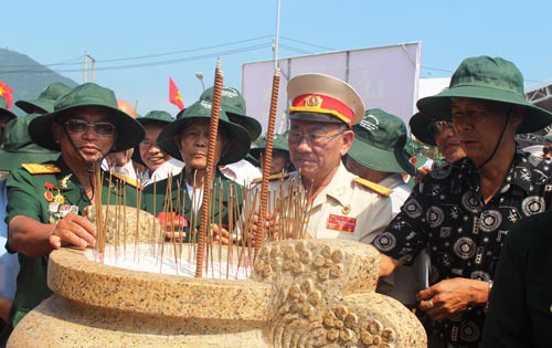 Sân bay Khu Chiến, mộ liệt sĩ thành di tích lịch sử quốc gia - Ảnh 1.