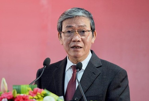 &Ocirc;ng Trần Quốc Vượng l&agrave;m Thường trực Ban B&iacute; thư, &ocirc;ng Đinh Thế Huynh nghỉ trị bệnh - Ảnh 1.