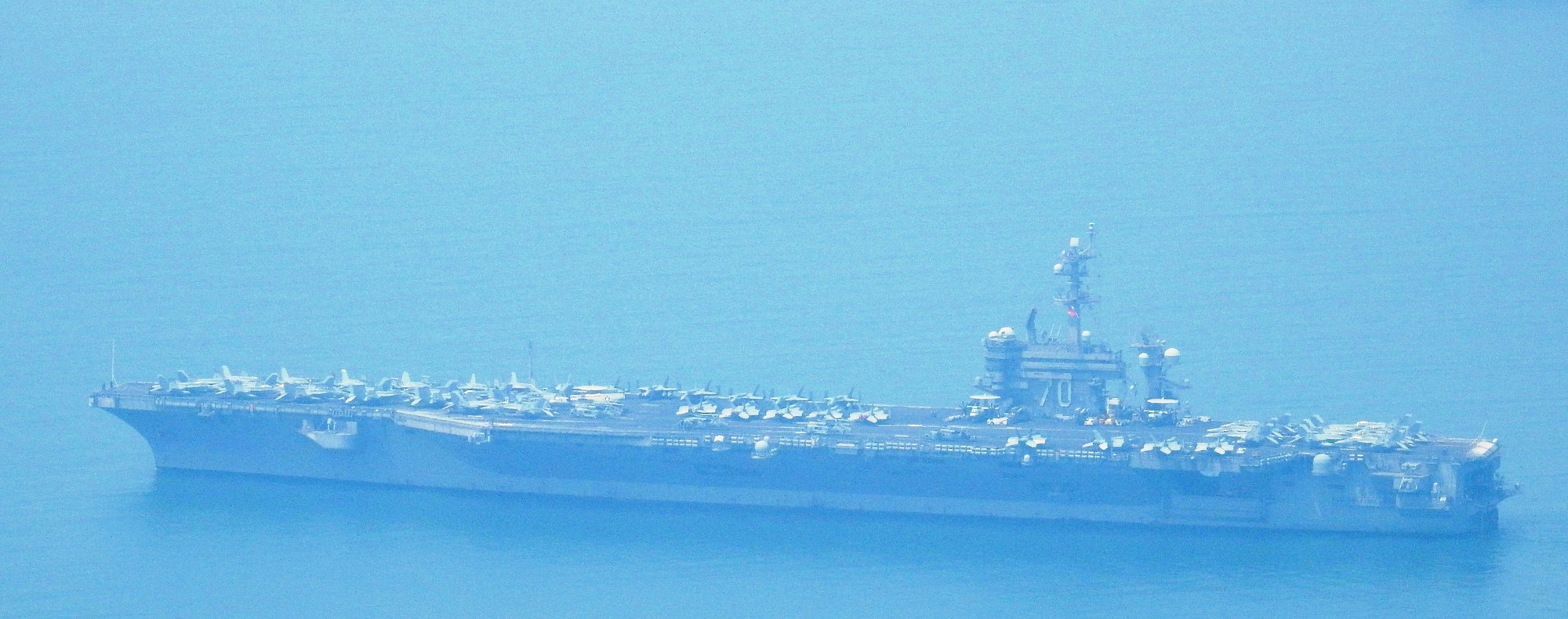 Tàu sân bay USS Carl Vinson đã vào vùng biển cảng Tiên Sa - Ảnh 6.