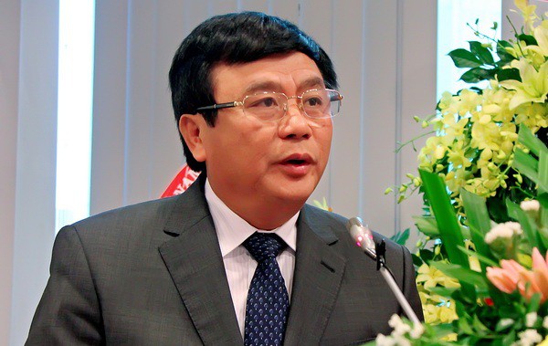 &Ocirc;ng Trần Quốc Vượng l&agrave;m Thường trực Ban B&iacute; thư, &ocirc;ng Đinh Thế Huynh nghỉ trị bệnh - Ảnh 3.
