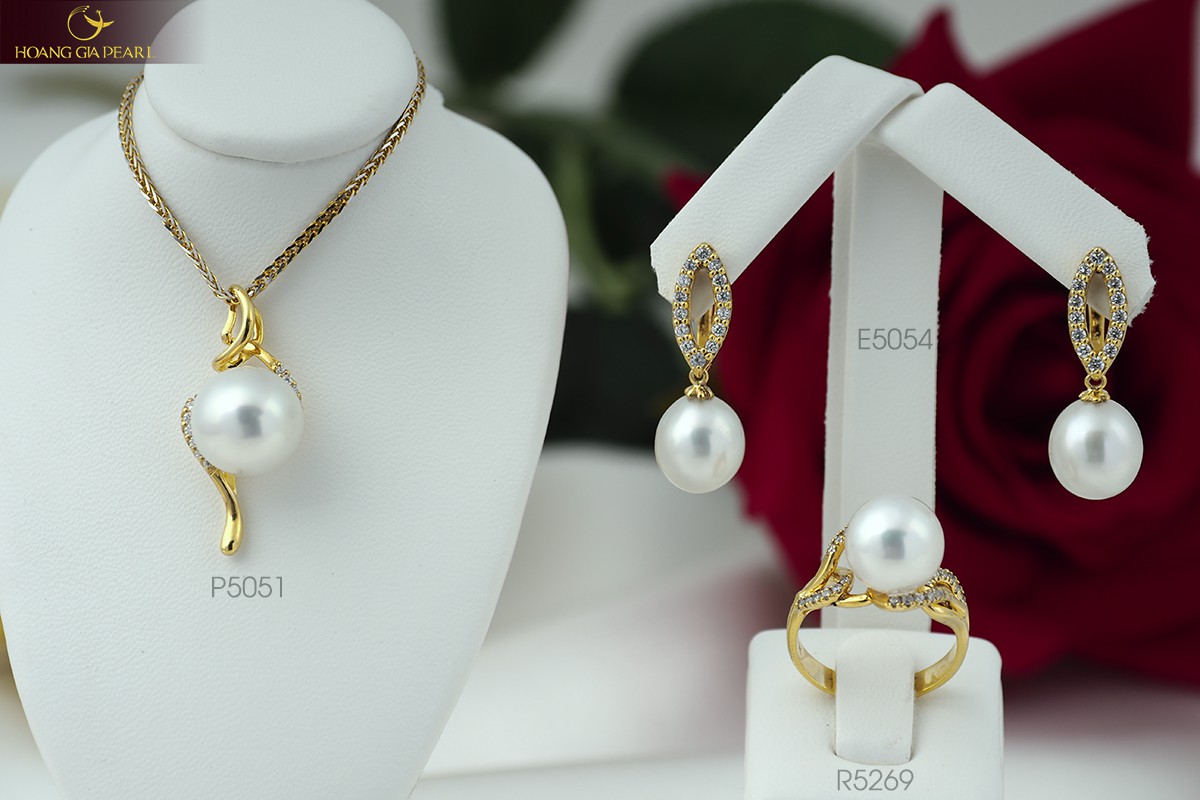 Ngọc Trai Hoàng Gia ra mắt BST mừng 8/3 - Ảnh 2.