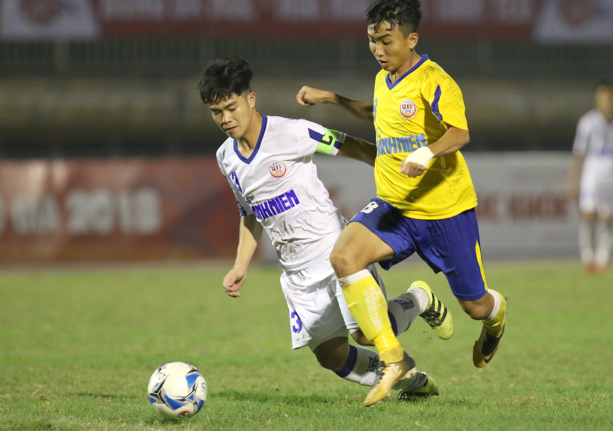 VCK U19 Quốc gia 2018: Chủ nhà bại trận ngày đầu