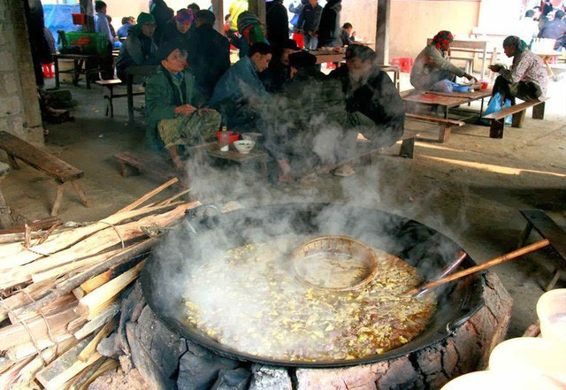 4 m&oacute;n ăn tr&ocirc;ng th&igrave; &ldquo;gh&ecirc;&rdquo; nhưng ngon trứ danh ở Việt Nam - Ảnh 3.