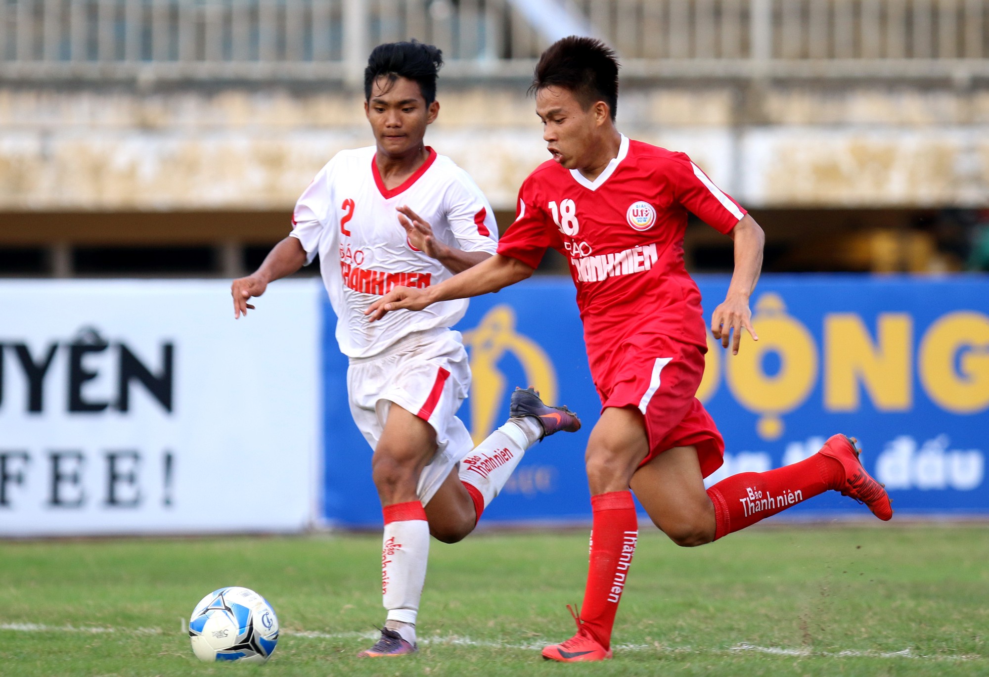 VCK Giải U19 Quốc gia 2018: Tư duy b&oacute;ng đ&aacute; của HLV Graechen được ph&aacute;t huy - Ảnh 2.