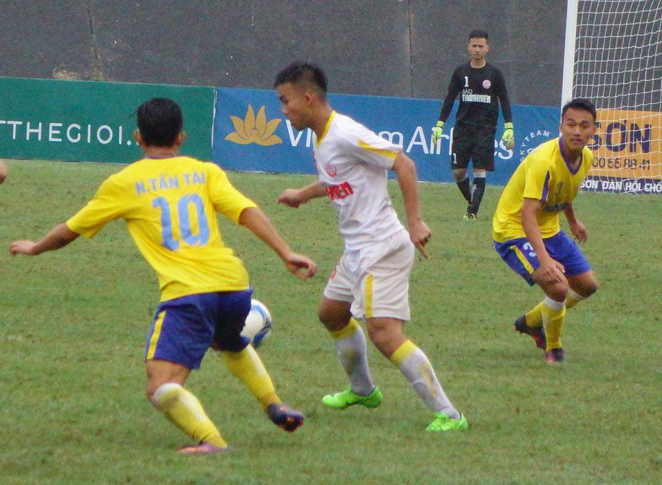 VCK U19 quốc gia 2018: Hà Nội "suýt chết", TP HCM hẹp cửa